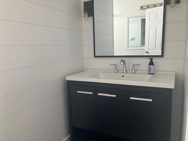 Building Photo - Single Family Home for Rent