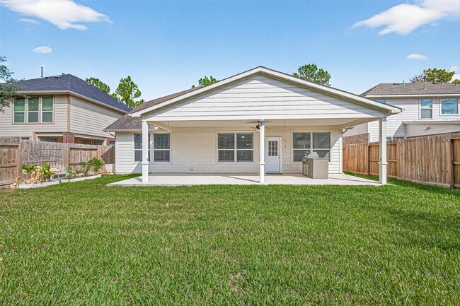 Building Photo - 19343 Dickson Park Dr