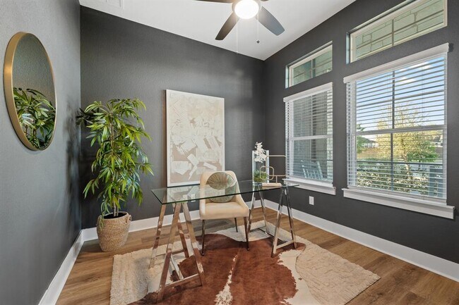 Building Photo - 2345 Beebalm St