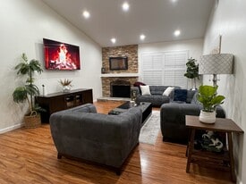 Building Photo - 18411 Algiers St