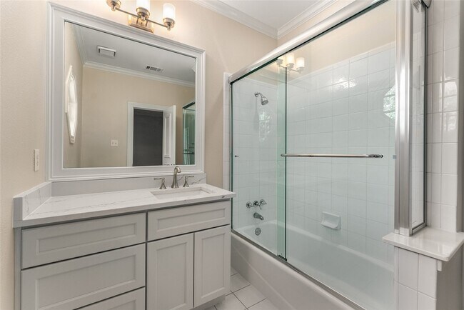 Building Photo - 3901 Hanover St