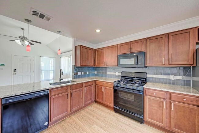 Building Photo - 4511 Halliday Ave