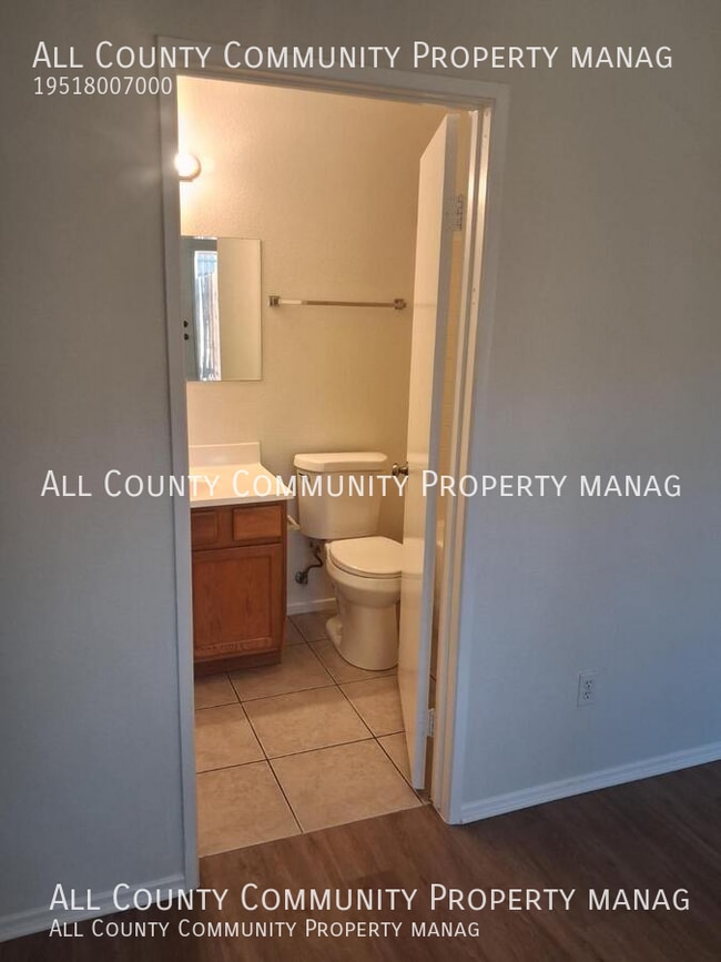 Building Photo - 58439 Palisade Dr