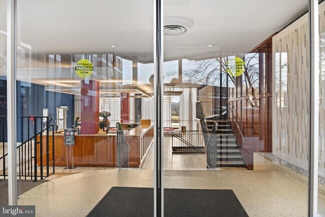 Building Photo - 4600 Duke St