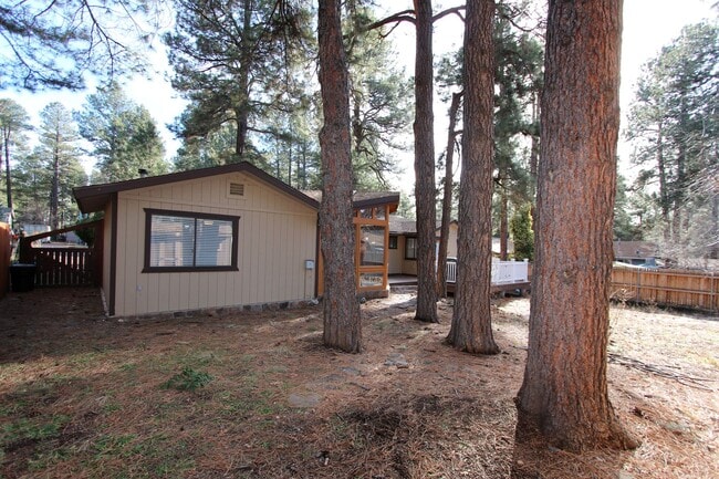 Building Photo - Fully Furnished 4-Bed Home in Kachina Village with Bonus Rec Room