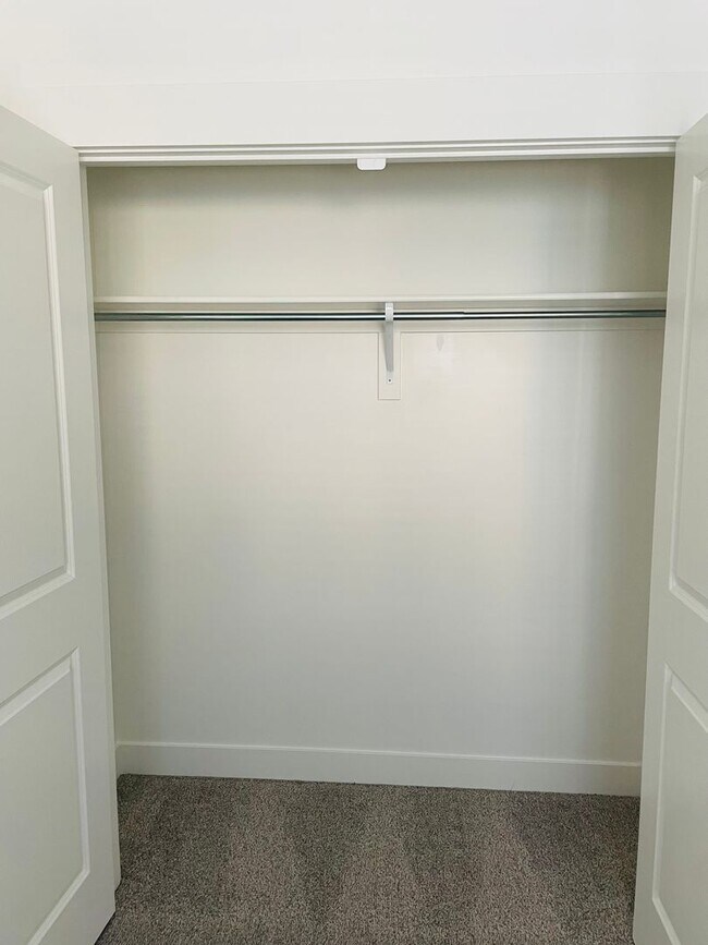 Building Photo - New Construction Townhome in Prime Riverton Location