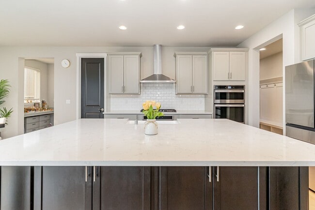 Building Photo - Beautiful home in Monroe available 9/15