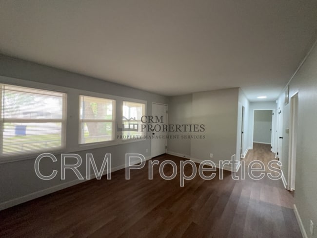 Building Photo - 5204 Arrowhead Blvd