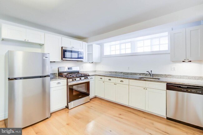 Building Photo - 3625 16th St NW