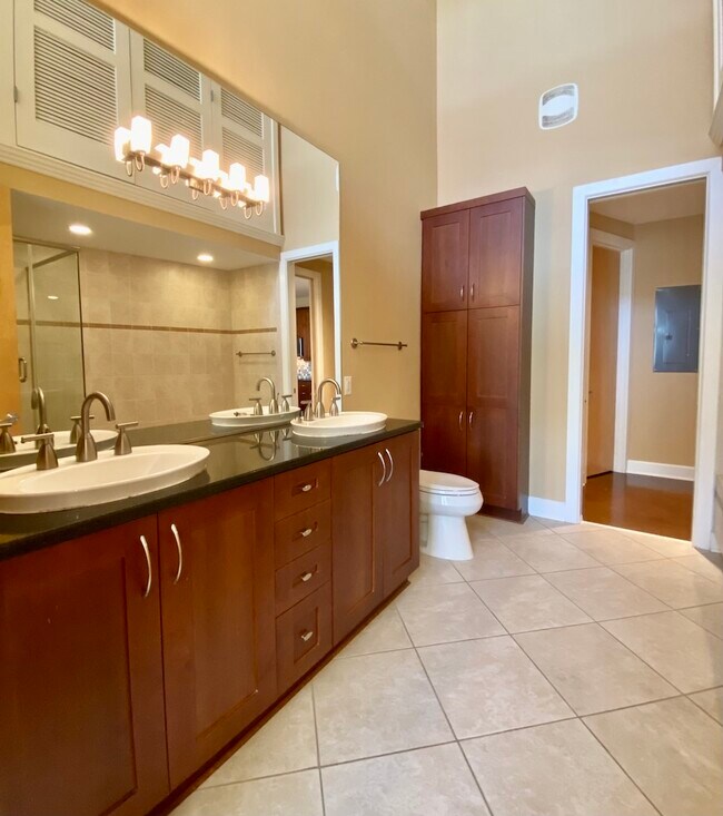 Building Photo - 2608 Erwin Rd