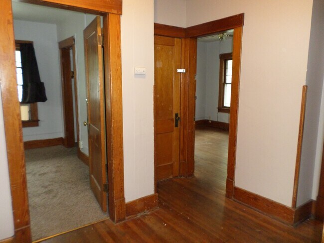 Building Photo - 1421 Humboldt St