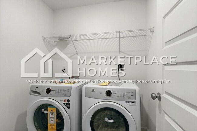 Building Photo - 10409 Patton Ln