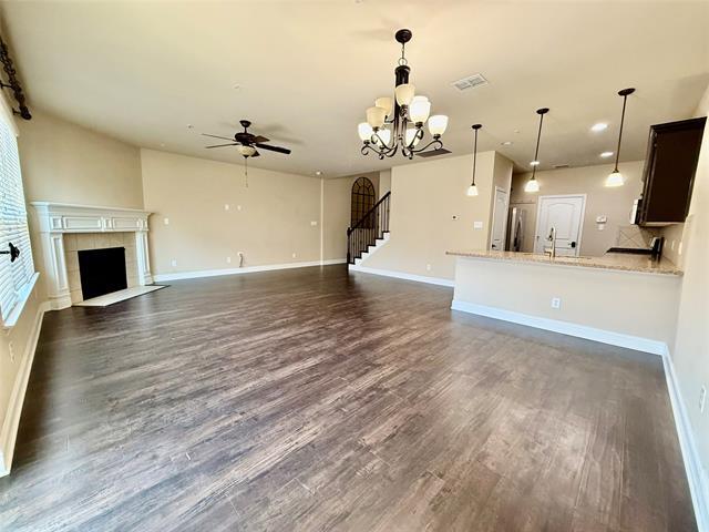 Building Photo - 2617 Jackson Dr