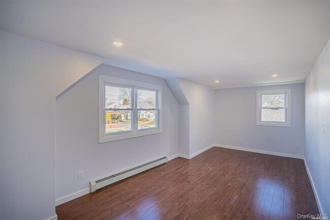 Building Photo - 44 Stewart Ave