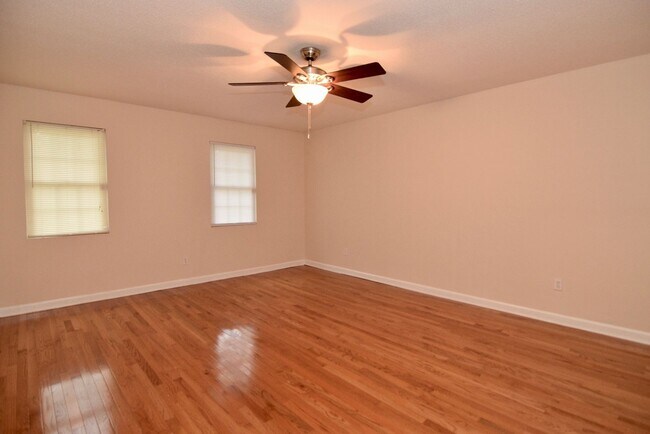 Building Photo - Evans 3 Bed/2 Bath w/ Garage & Huge Fenced...
