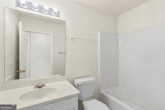 Building Photo - 7113 Brookview Way