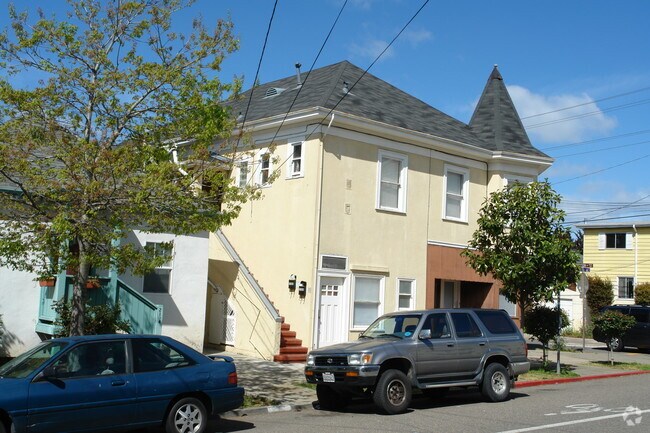 Building Photo - 2100-2104 California St