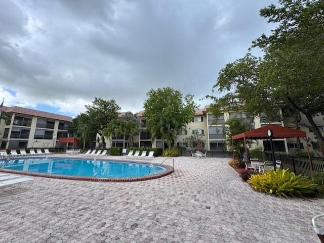 Building Photo - 259 S Cypress Rd