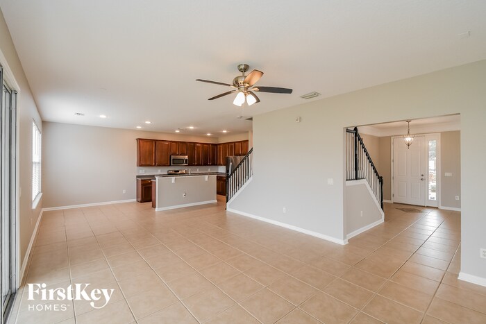 Building Photo - 8327 Highgate Dr