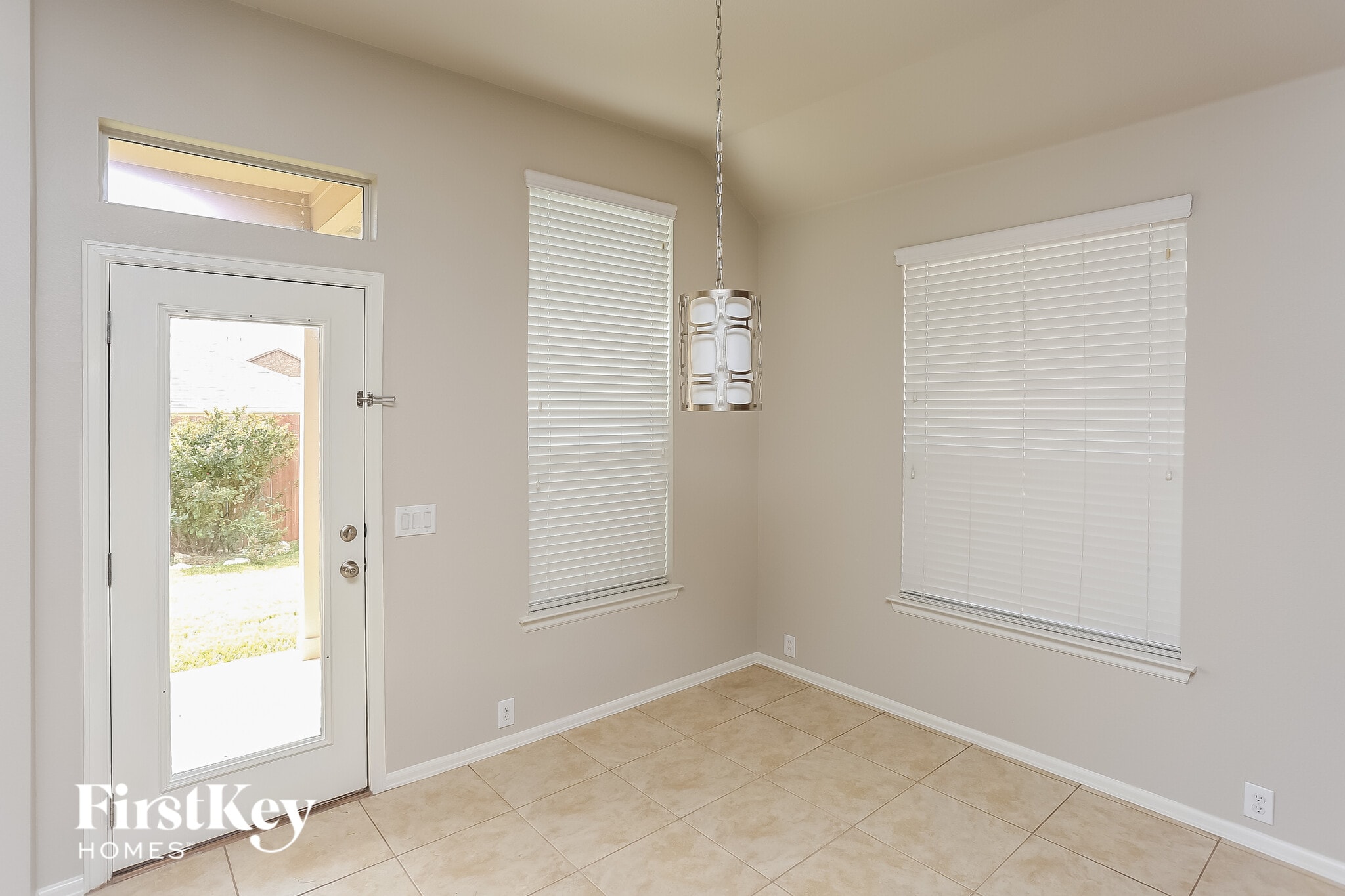 Building Photo - 2744 Cedar Ridge Ln