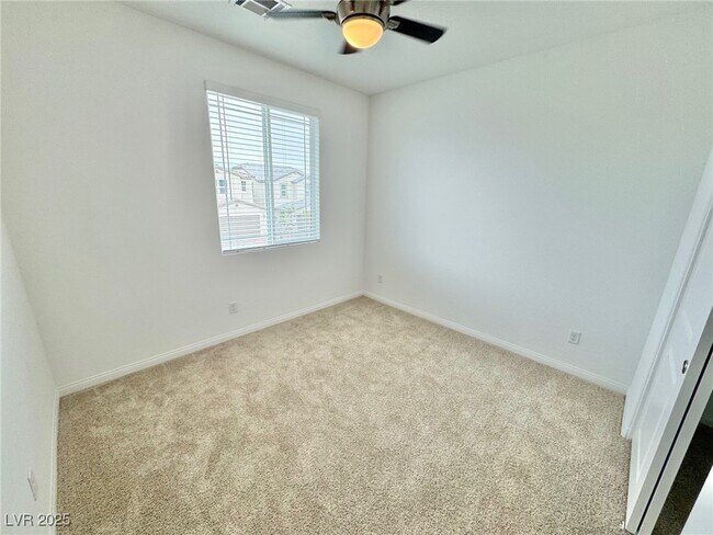 Building Photo - 9897 Angel Valley Dr