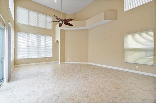 Building Photo - 11812 Windmill Lake Dr