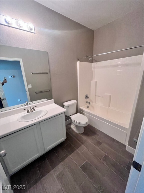 Building Photo - 7136 Crescentville Ave