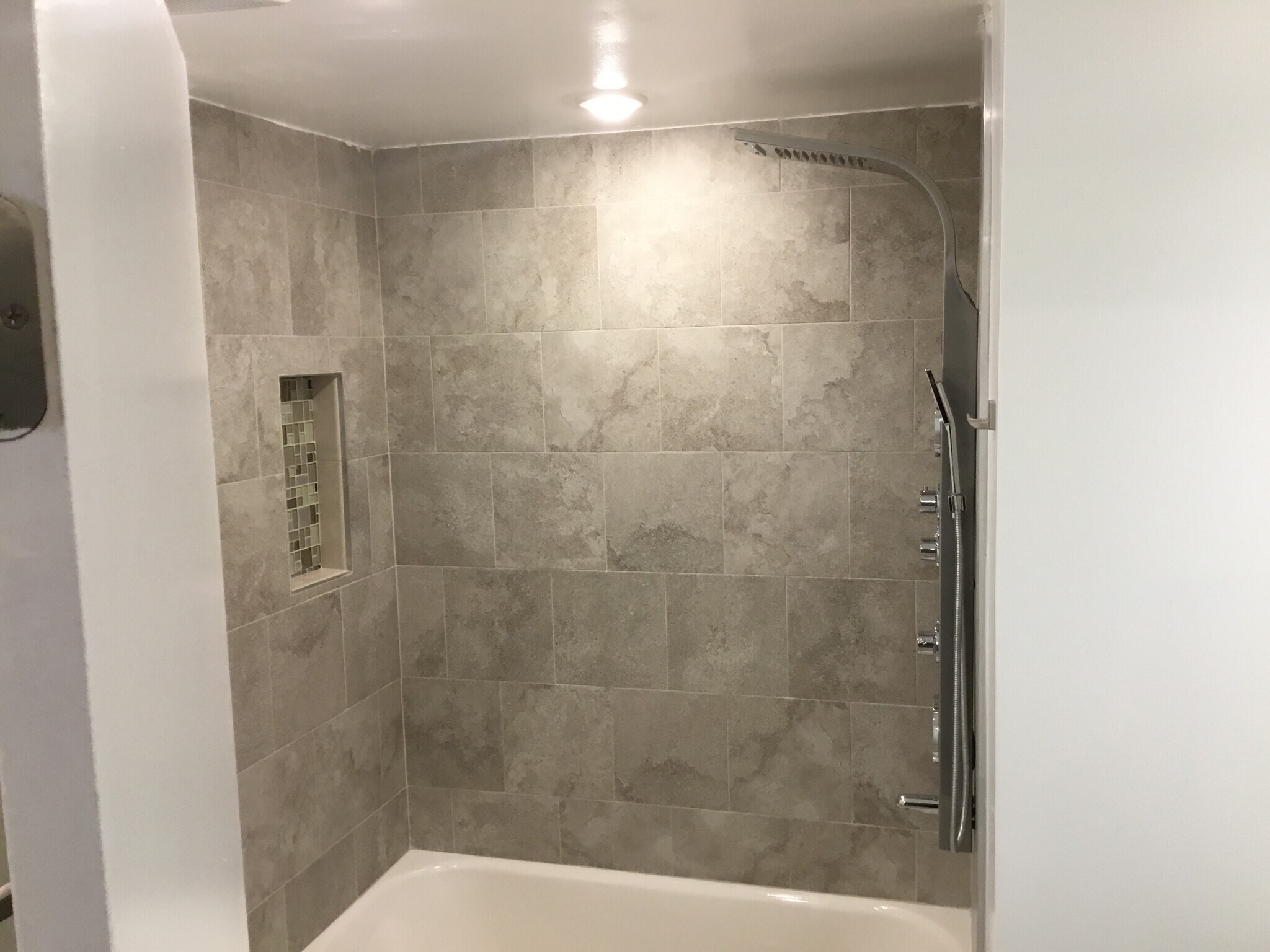 Building Photo - 42 Rockland Drive