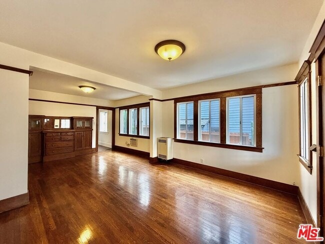Building Photo - 1110 Echo Park Ave