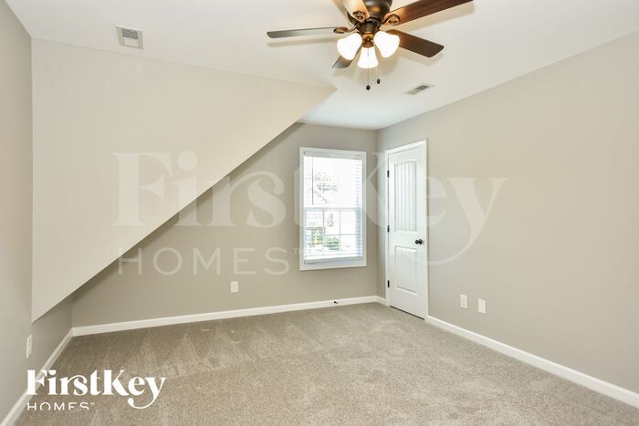 Building Photo - 3707 Wind Mill Ct