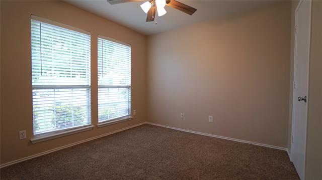 Building Photo - 2028 Wildwood Dr