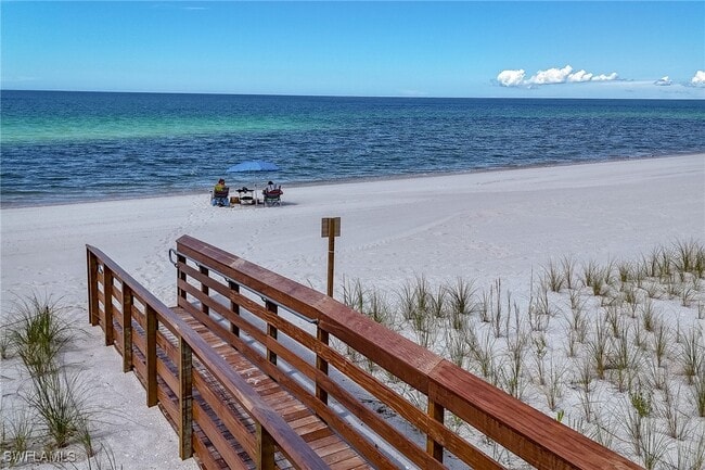 Building Photo - 9715 Gulf Shore Dr