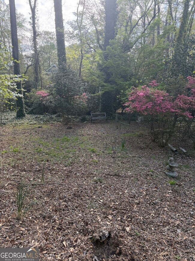 Building Photo - 507 Bridlepath Ln