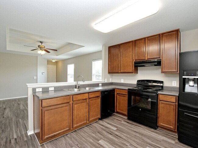Building Photo - 9025 China Rose Dr
