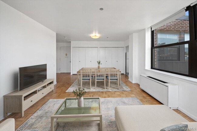 Building Photo - 23 Water Grant St