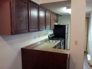 Building Photo - RentFrostburg Apartments - 84 Bowery St