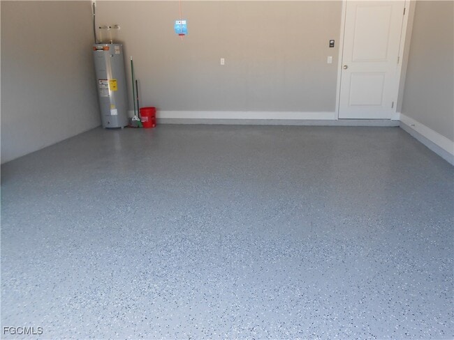 Building Photo - 6033 Kumquat Cir