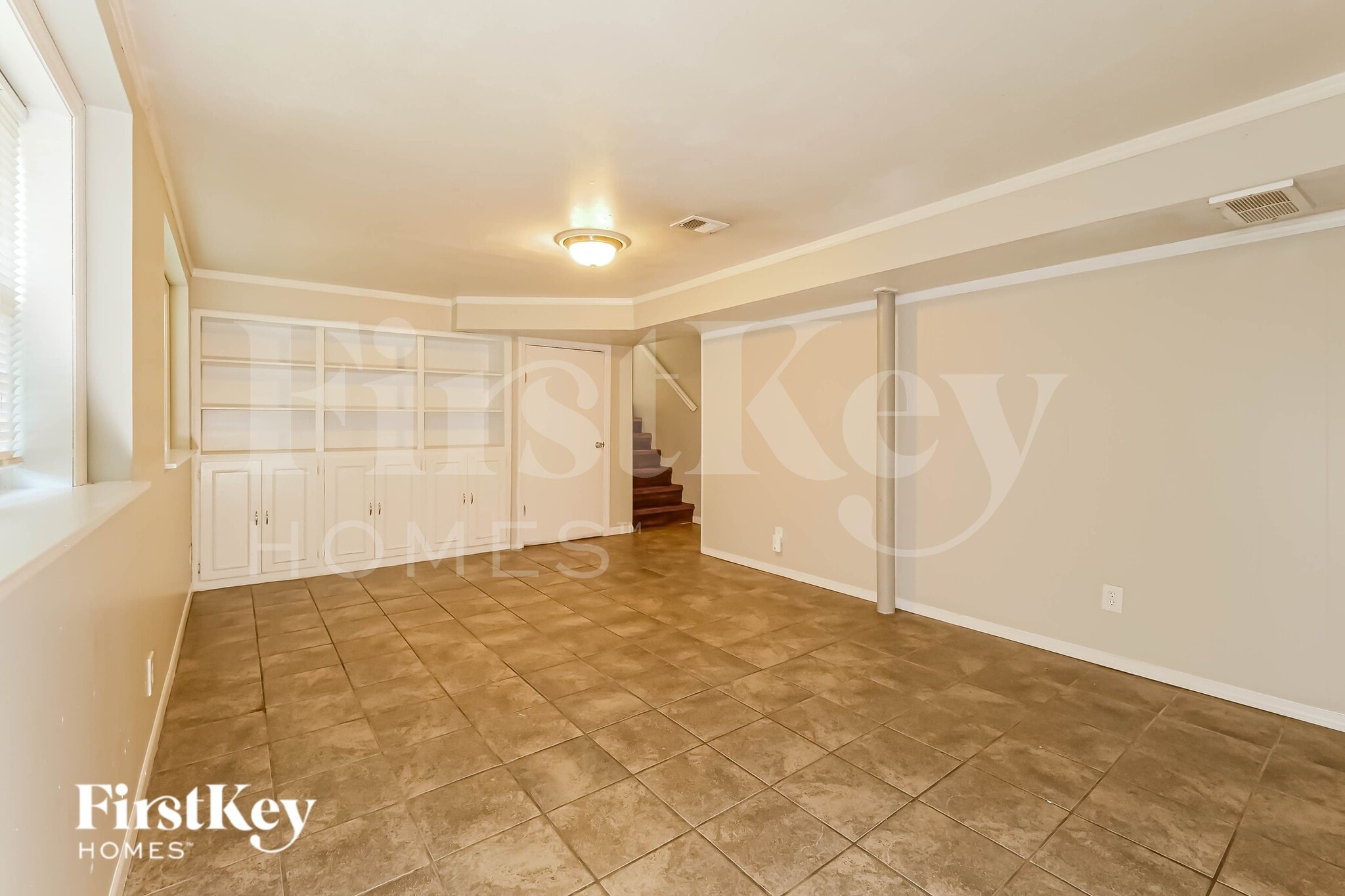 Building Photo - 4411 NE 49th Terrace