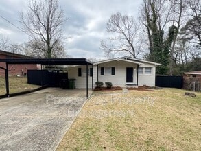 Building Photo - 323 Tennant Ave