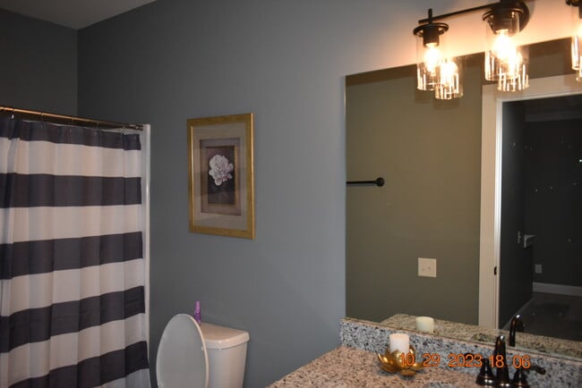 Guest Bathroom - 1732 Arbor Hills Dr SE