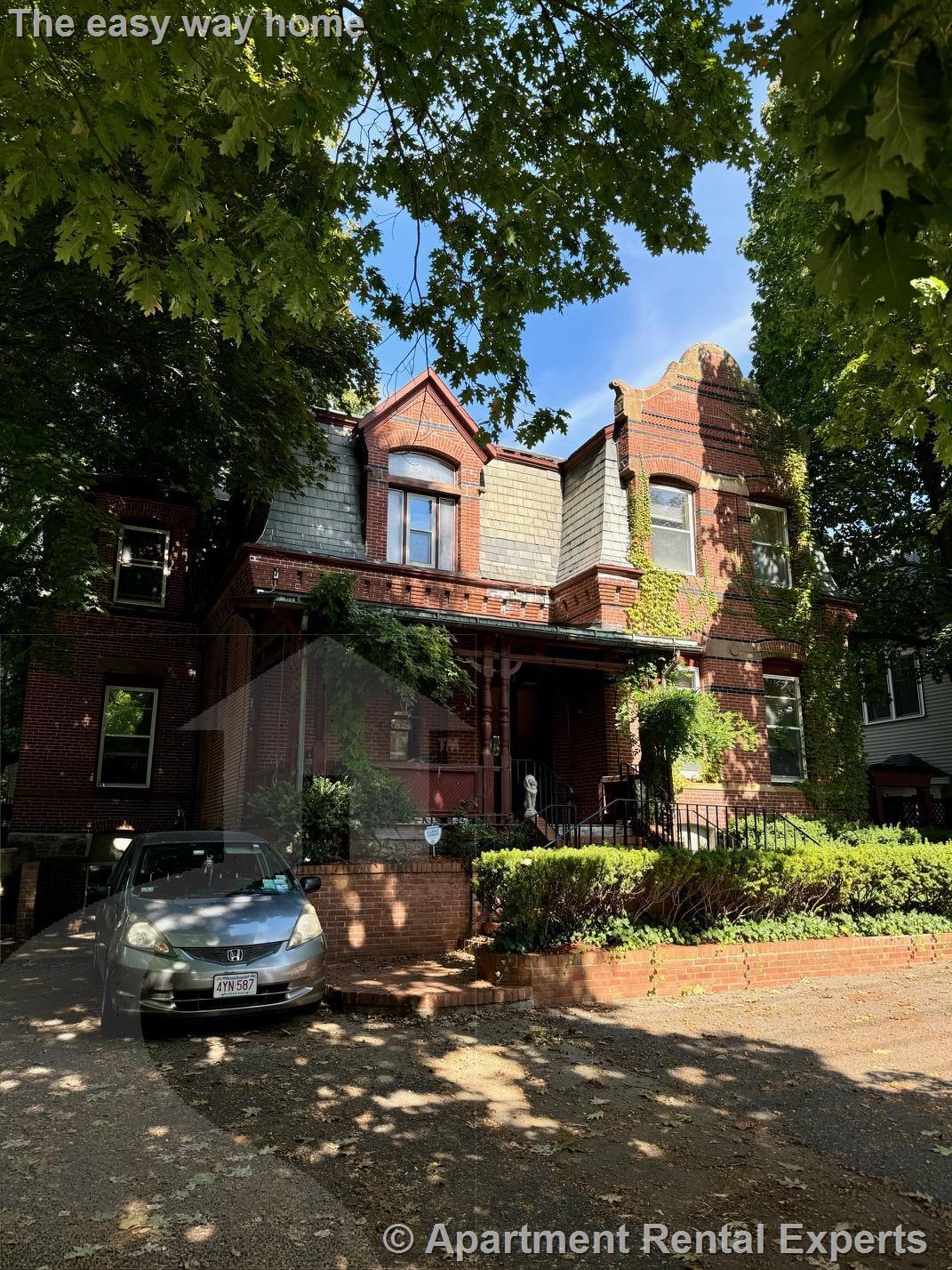 Building Photo - 175 Summer St
