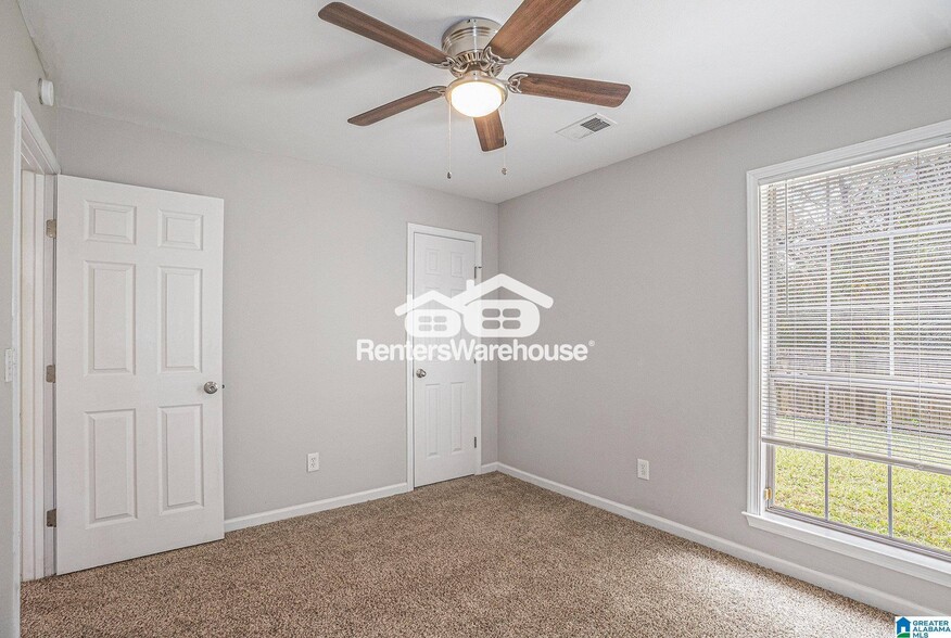 Building Photo - 139 Flagstone Ln