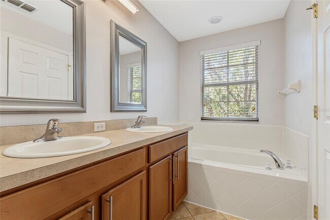 Building Photo - 5407 Burnt Acorn Way