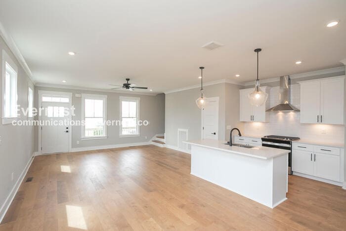 Building Photo - 1612 23rd Ave N