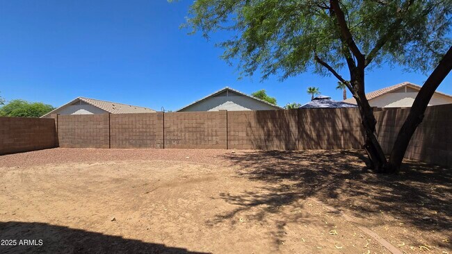 Building Photo - 5794 W Seldon Ln