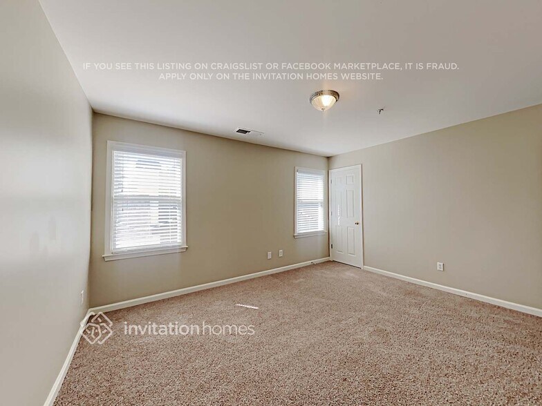 Building Photo - 1396 Merrifield Ln