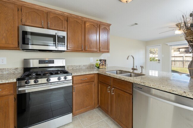 Building Photo - 3422 Keygate Dr