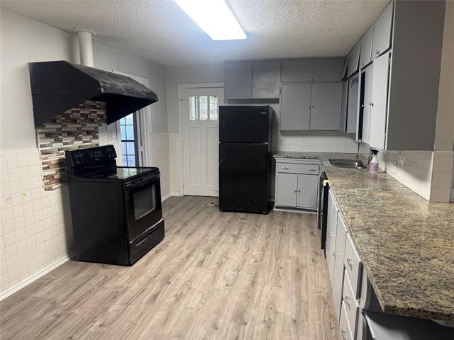 Building Photo - 4651 C L Veasey Blvd