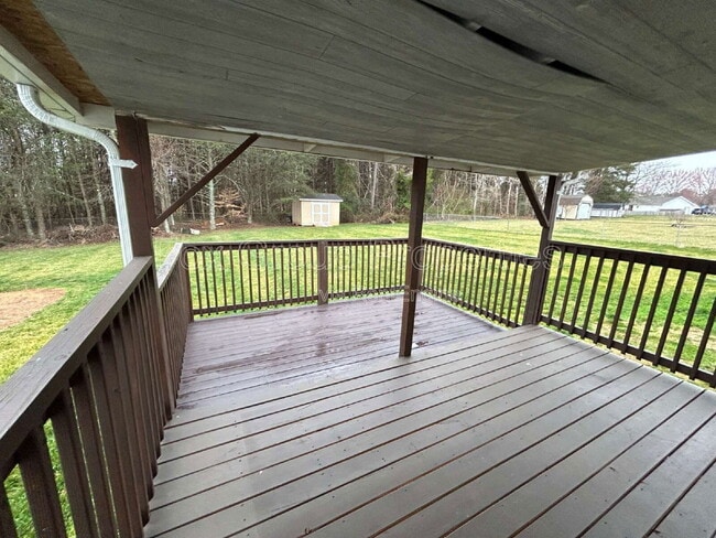 Building Photo - 158 Westscott Dr