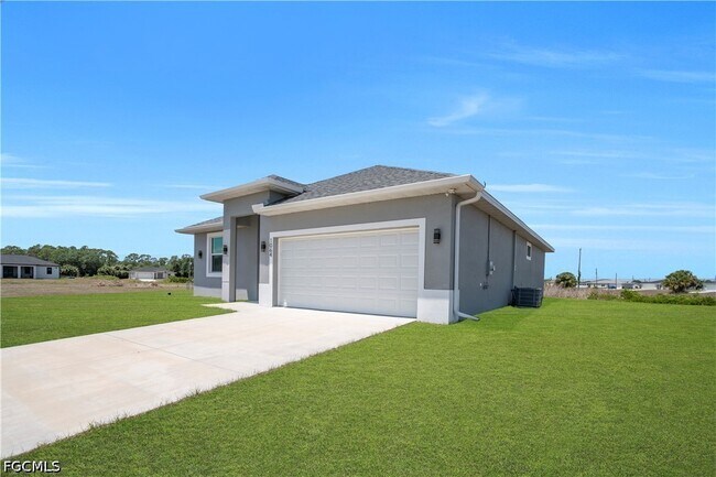 Building Photo - 1064 Calumet Cir